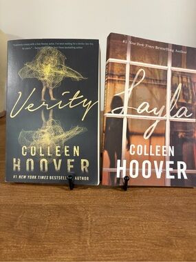 Colleen Hoover Set of Books Verity & Layla - Paperback